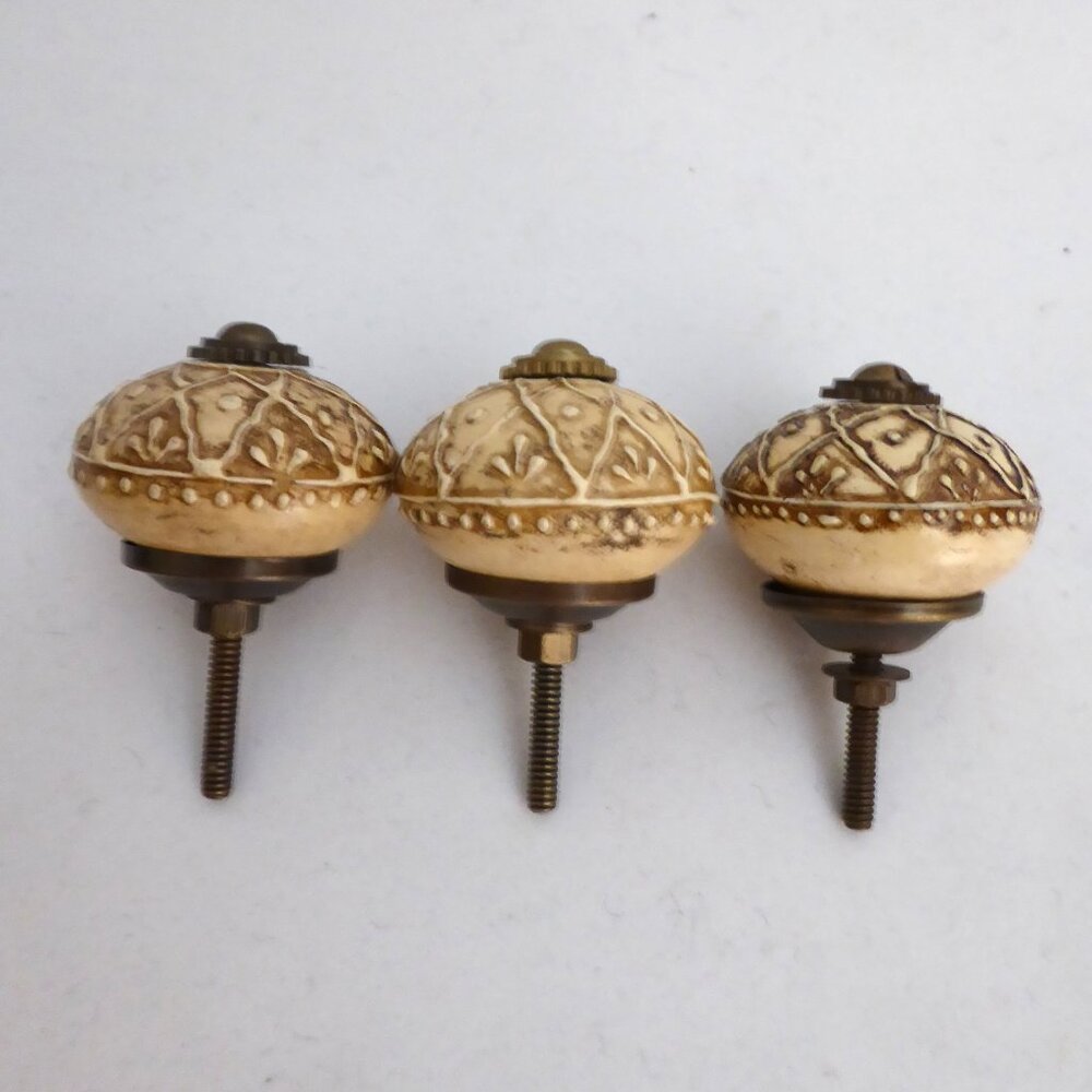 NEW DRAWER HANDLE KNOB PULL HARDWARE SET CERAMIC CREAM BROWN BRASS